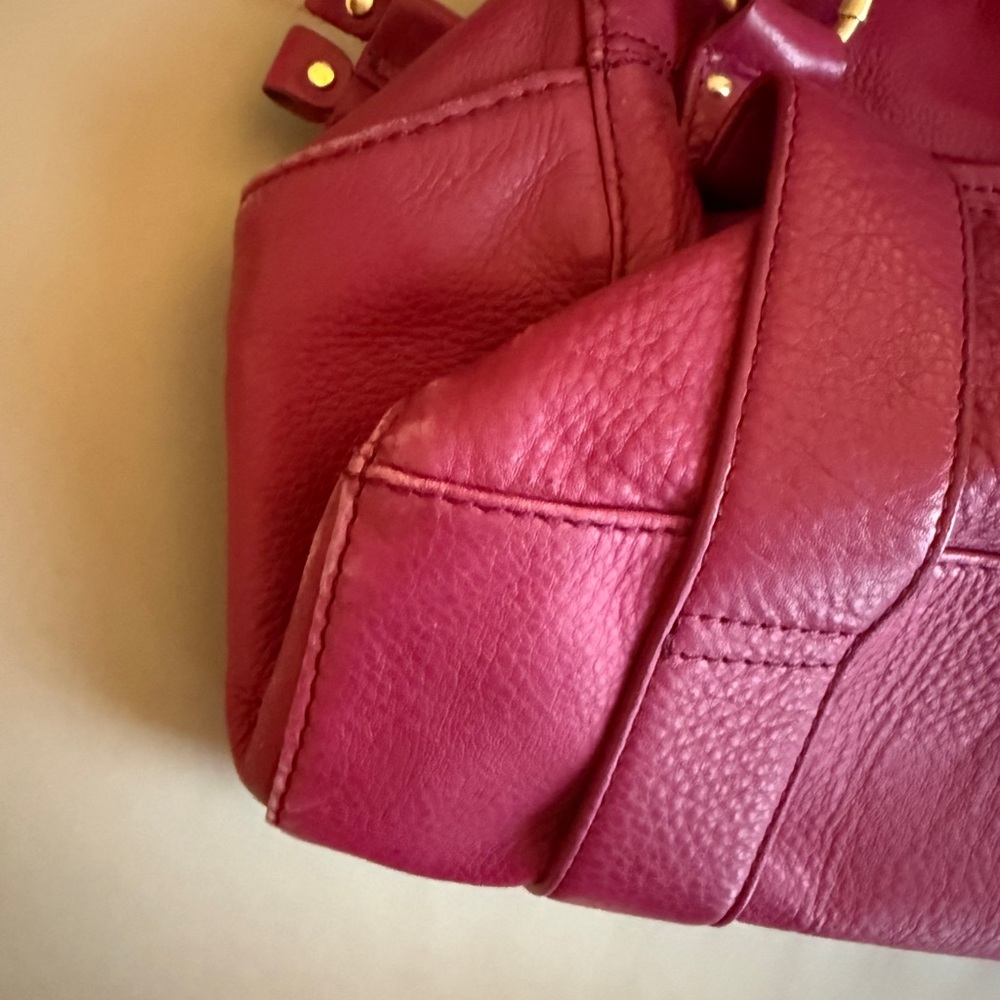 Michael Kors Plum Leather Shoulder Bag with Gold Emblem - Picture 6 of 11